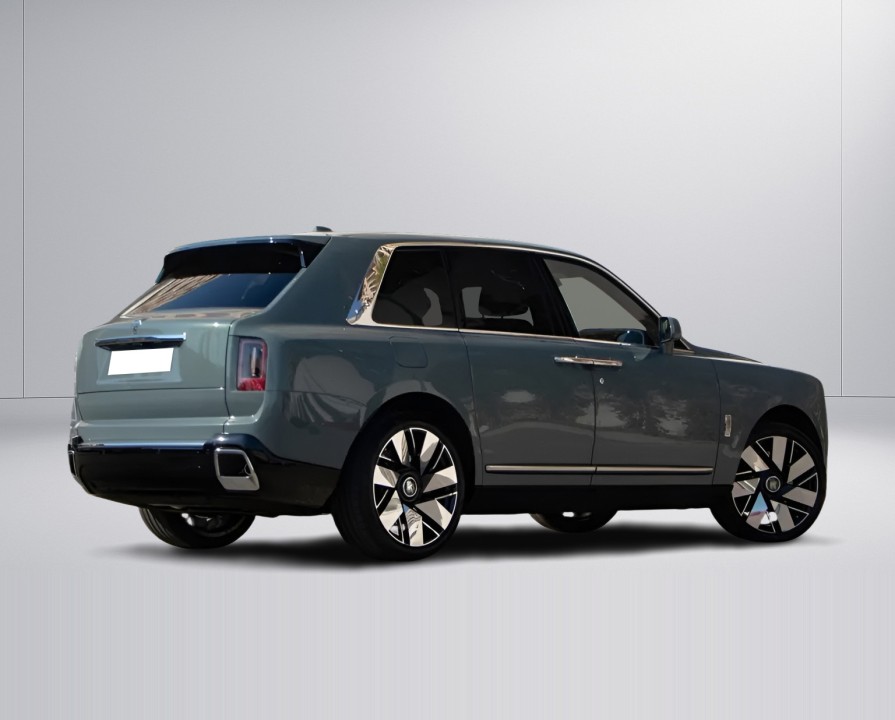 Rolls-Royce Cullinan (2)
