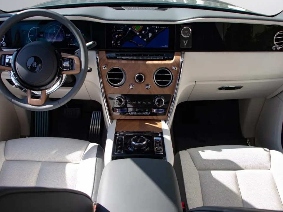 Rolls-Royce Cullinan - foto 12