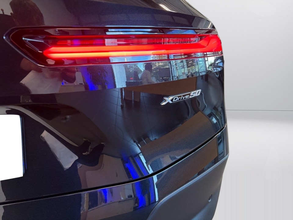 BMW iX xDrive50 - foto 16
