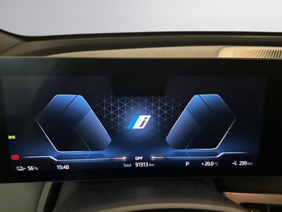 BMW iX xDrive50 - foto 8