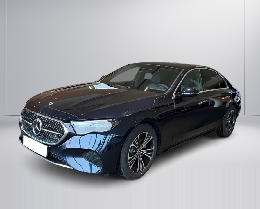 Mercedes-Benz E 200 4MATIC (5)