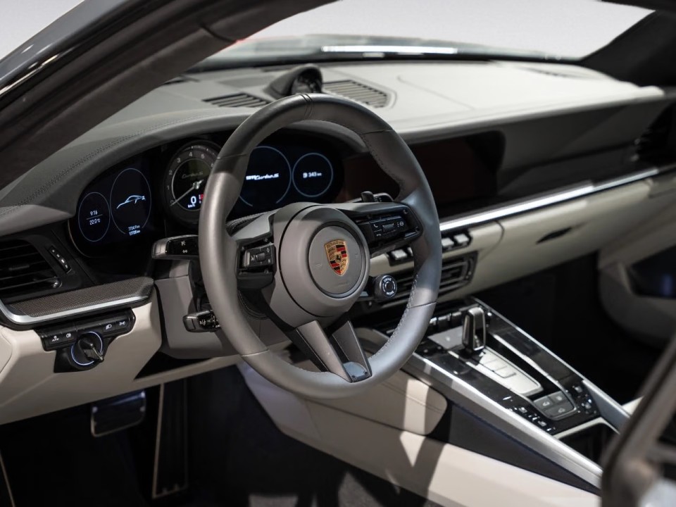 PORSCHE 911 2024 — imagine 17