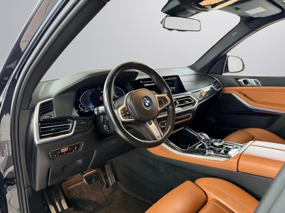 BMW X5 xDrive45e M-Sport (5)