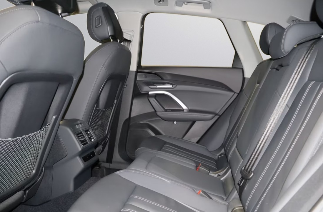 AUDI Q5 2025 — imagine 15