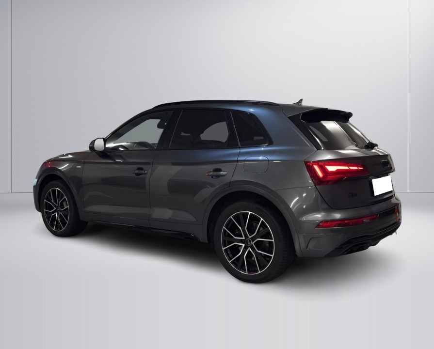 AUDI Q5 2023 — imagine 5