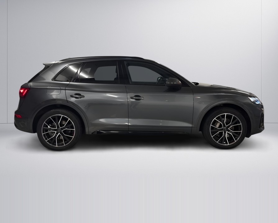 AUDI Q5 2023 — imagine 2