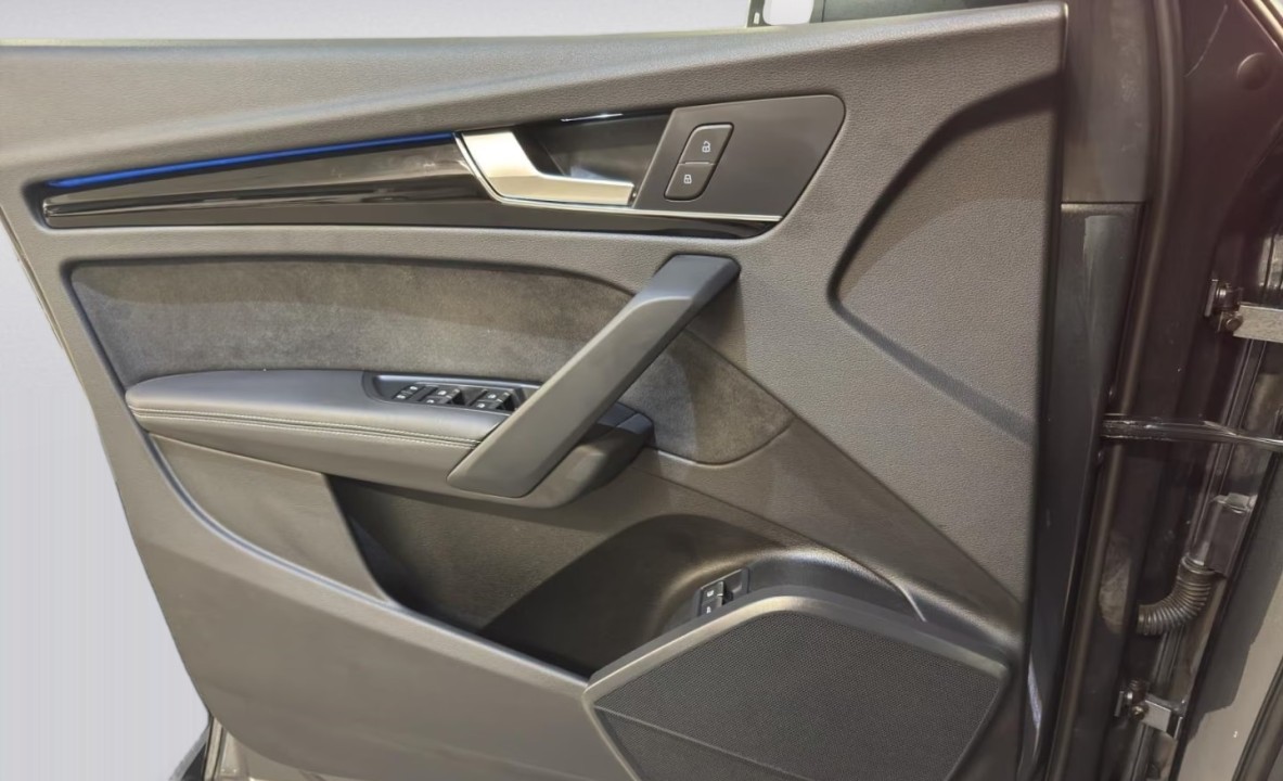 AUDI Q5 2023 — imagine 18