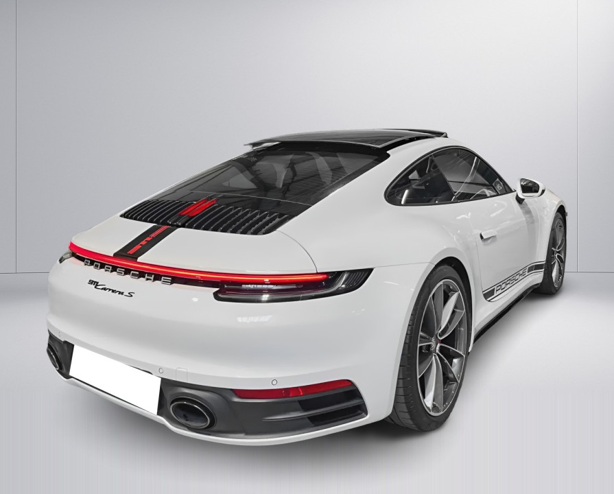 PORSCHE 911 2022 — imagine 3