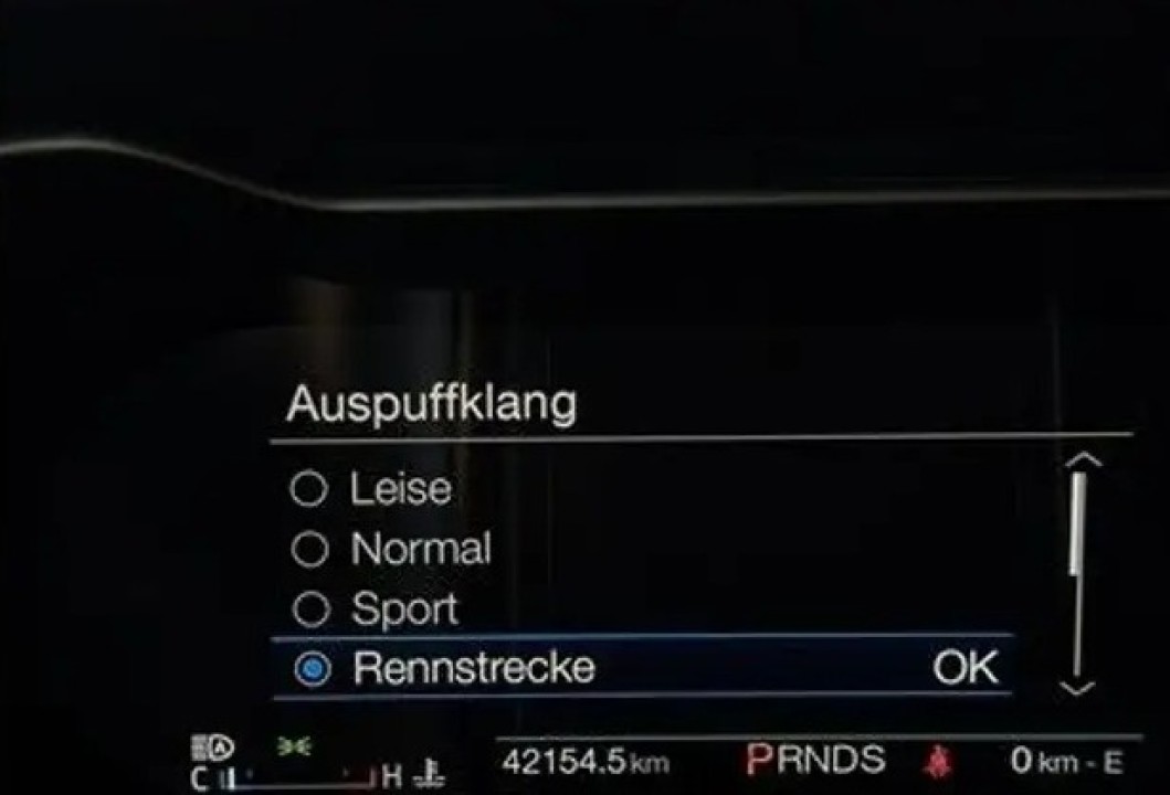 Ford Mustang GT - foto 18