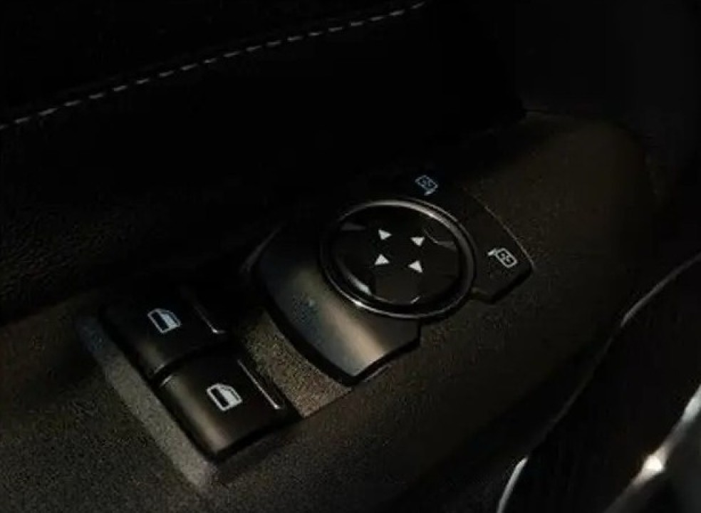 Ford Mustang GT - foto 29