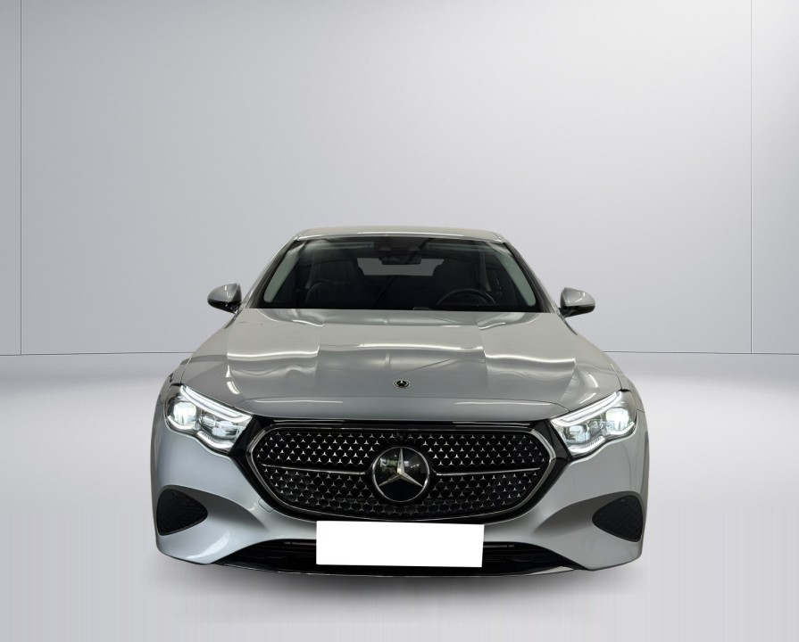 Mercedes-Benz E 300e 4MATIC - foto 7
