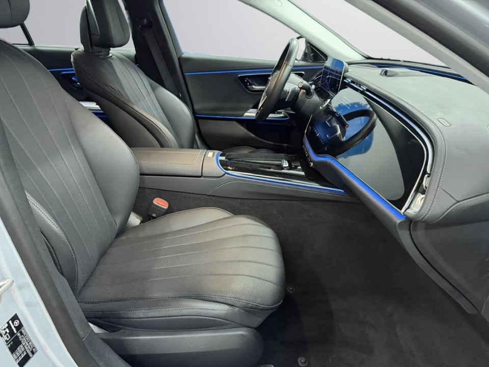 Mercedes-Benz E 300e 4MATIC - foto 10