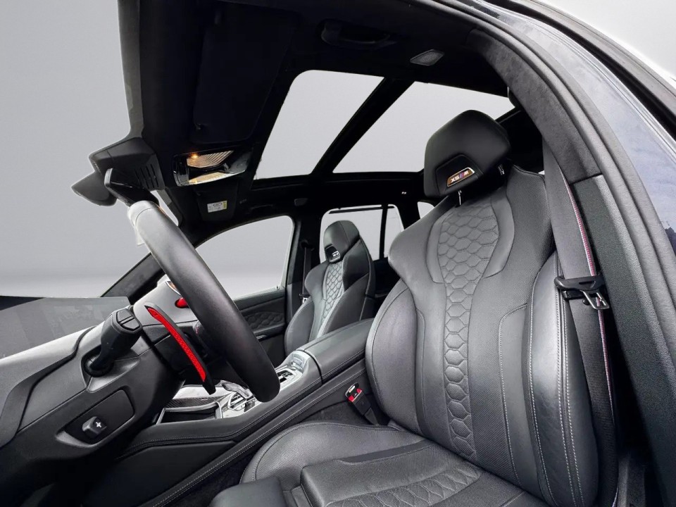 BMW X5 M Competition - foto 20