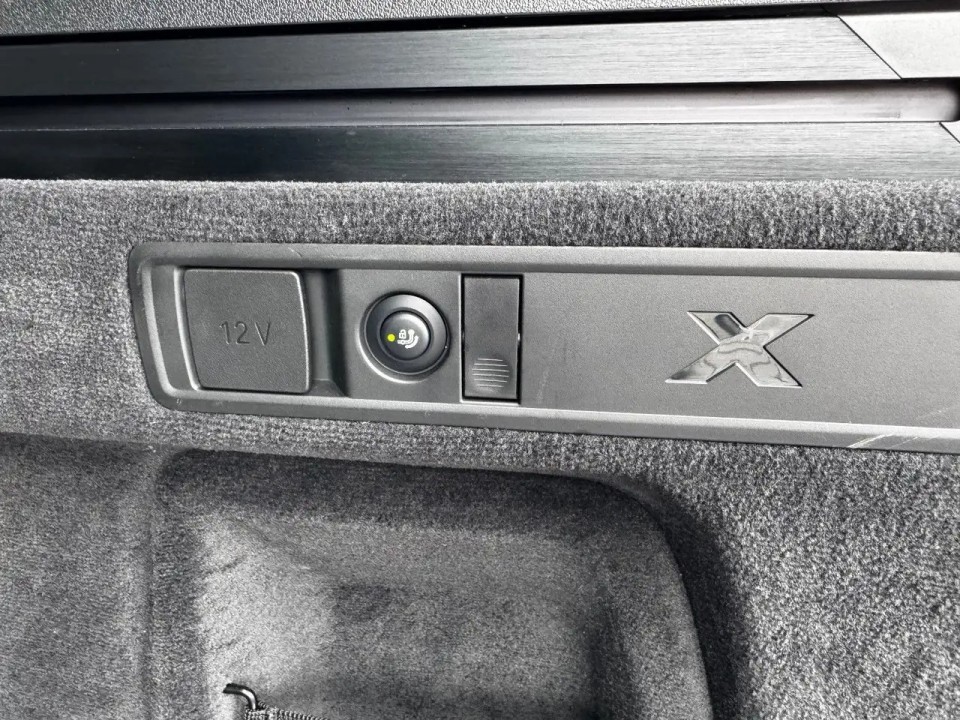 BMW X5 M Competition - foto 38