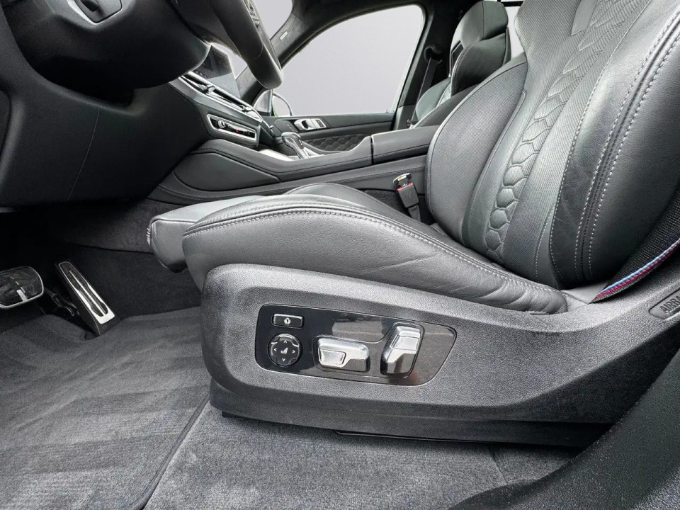 BMW X5 M Competition - foto 36