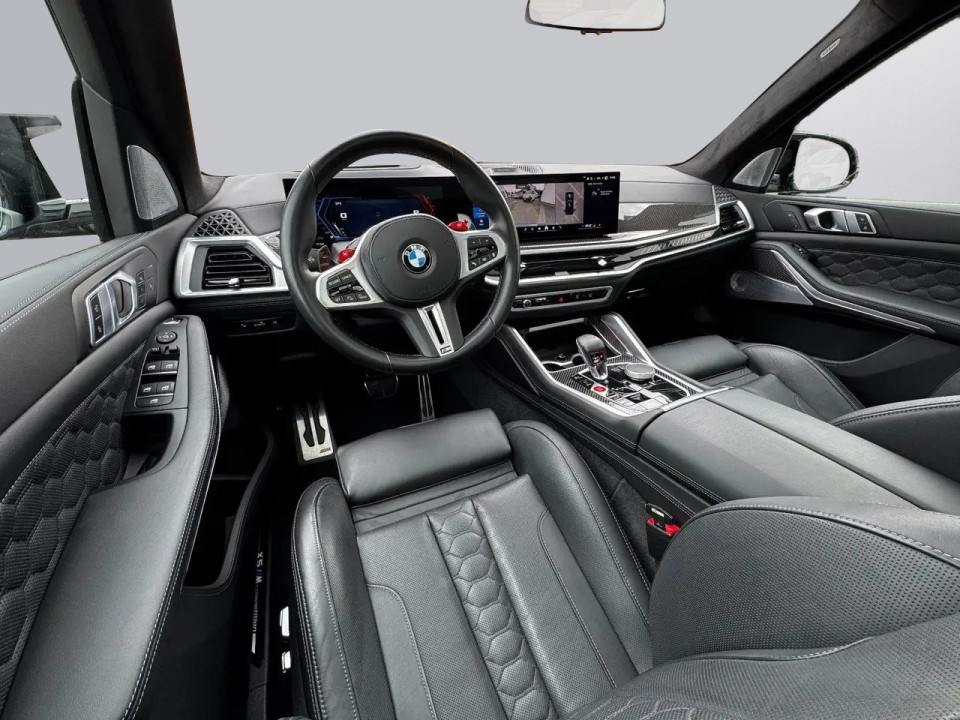 BMW X5 M Competition - foto 17