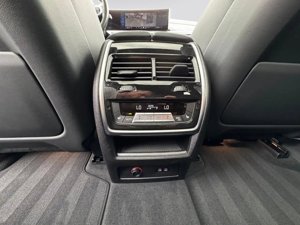 BMW X5 M Competition - foto 26