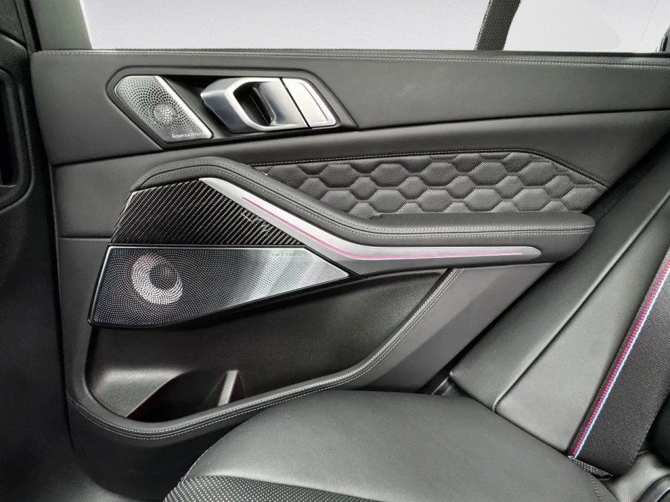 BMW X5 M Competition - foto 35