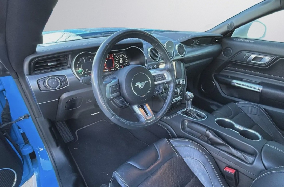 FORD Mustang 2023 — imagine 4