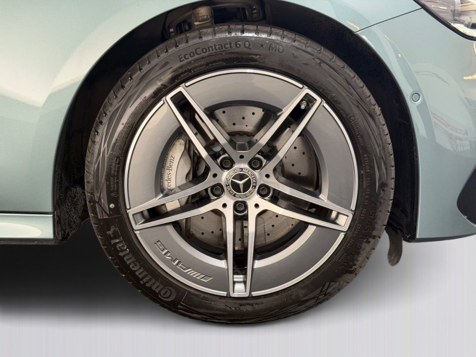 Mercedes-Benz E 300e 4MATIC AMG Line - foto 40