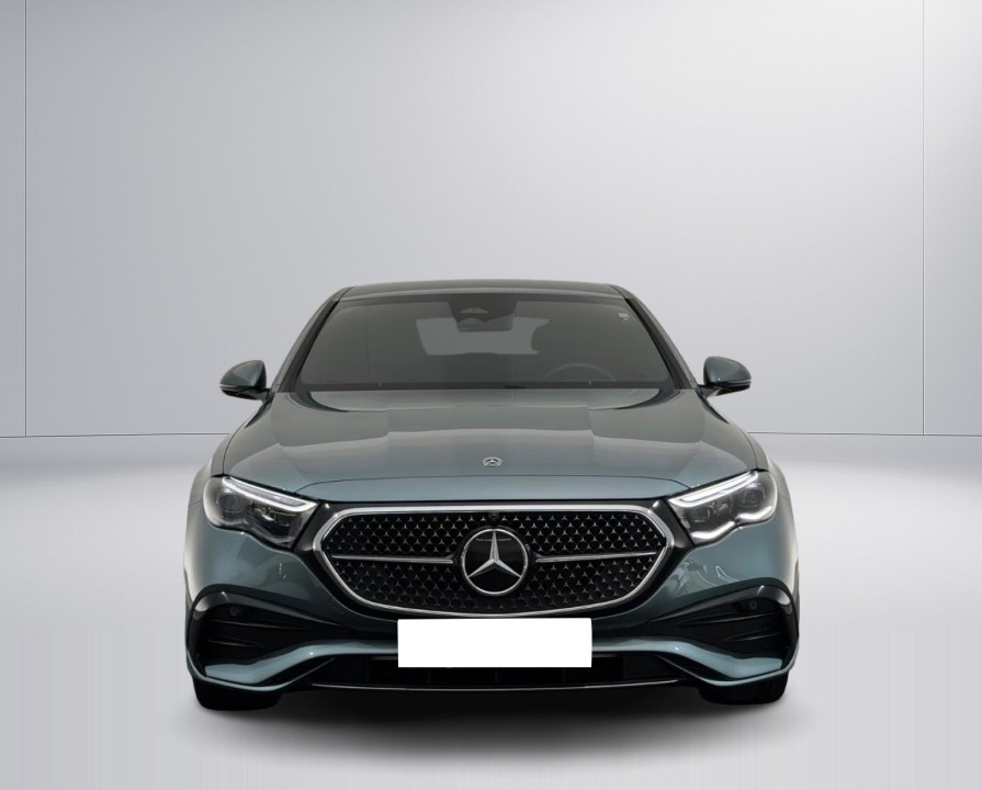 Mercedes-Benz E 300e 4MATIC AMG Line - foto 8