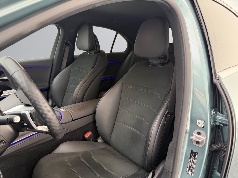 Mercedes-Benz E 300e 4MATIC AMG Line - foto 10