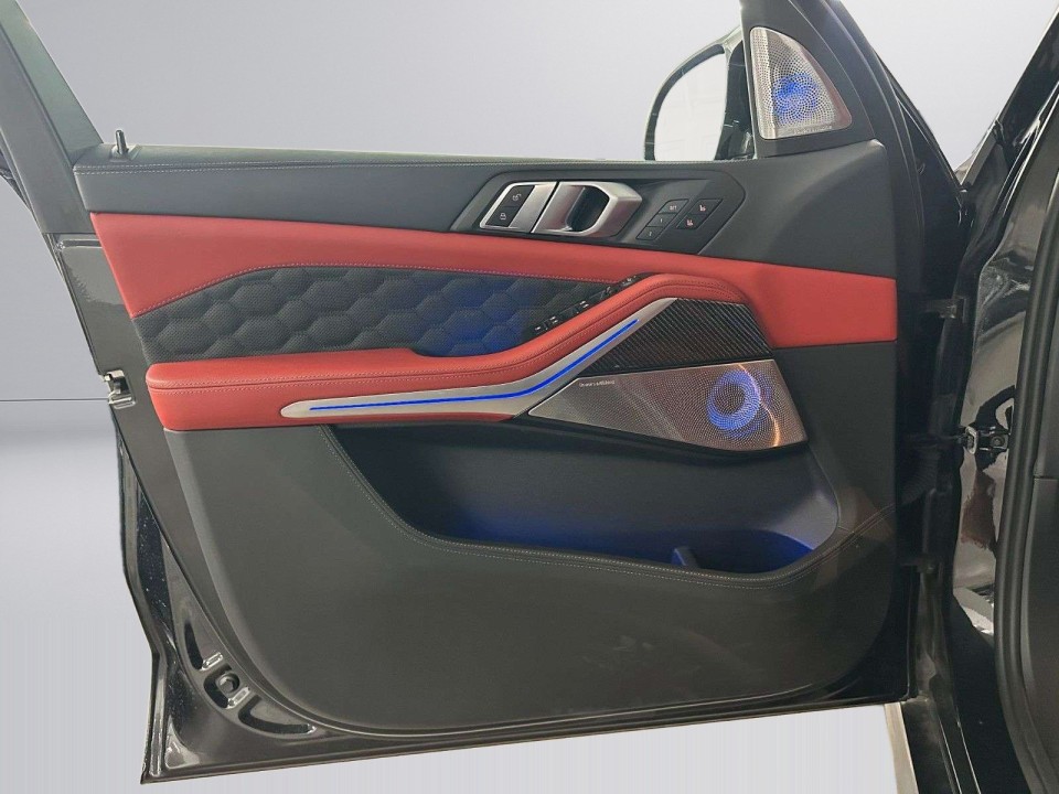 BMW X5 M Competition - foto 18