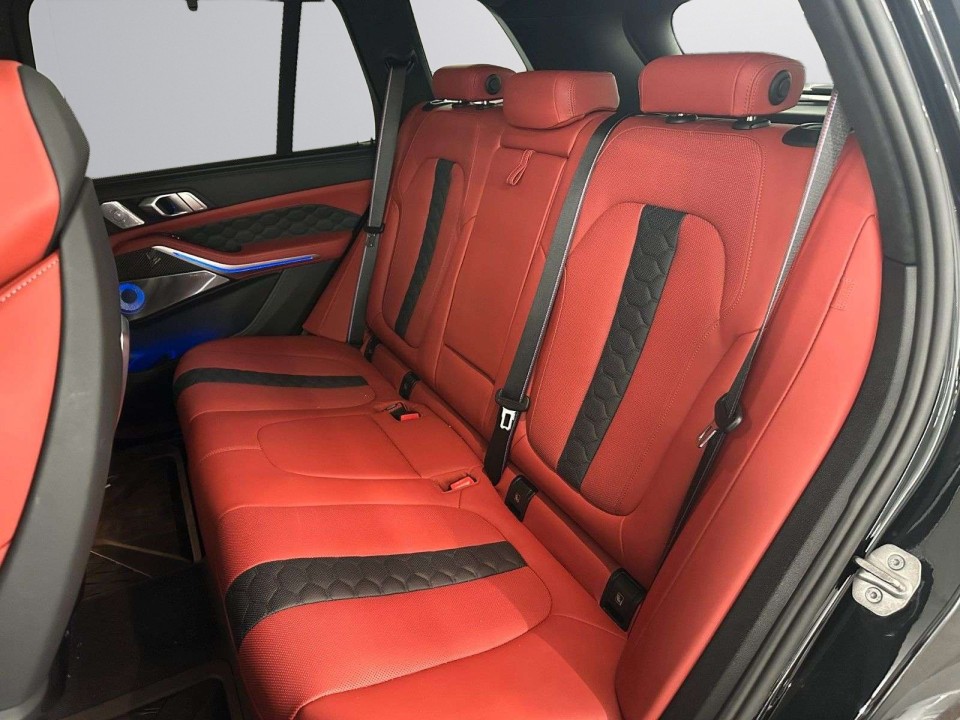 BMW X5 M Competition - foto 12