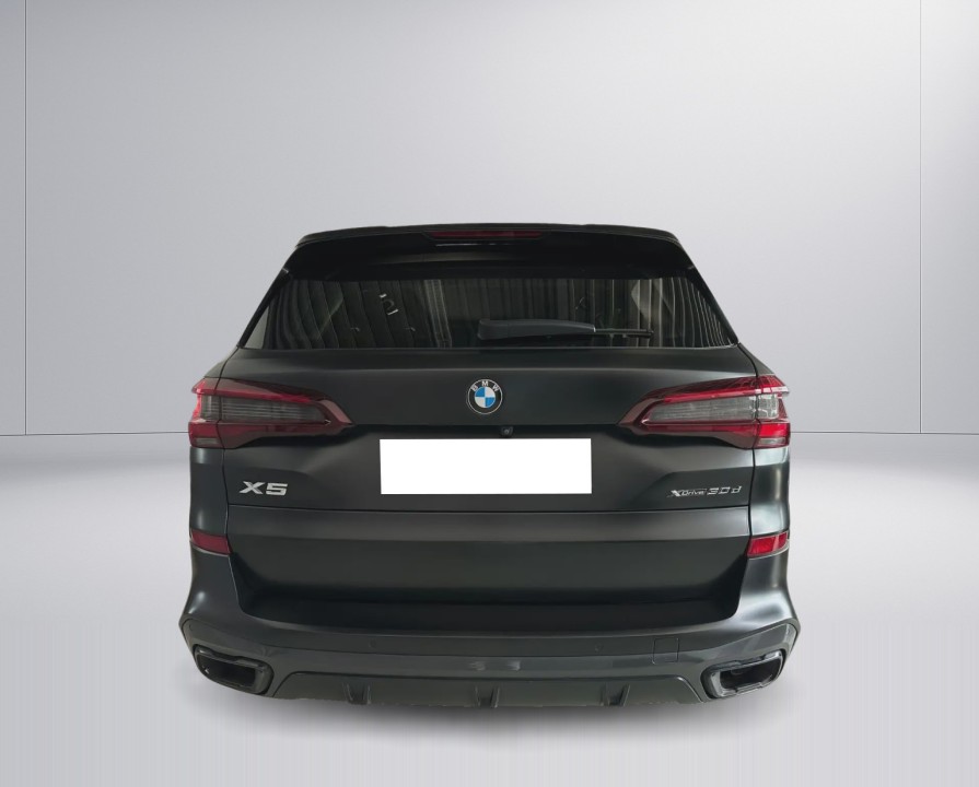BMW X5 xDrive30d Black Vermilion (3)