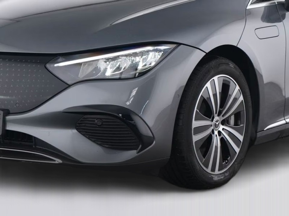 MERCEDES-BENZ EQE 2025 — imagine 17