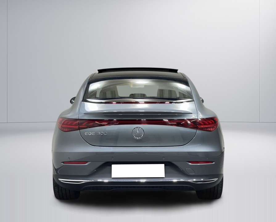 MERCEDES-BENZ EQE 2025 — imagine 4