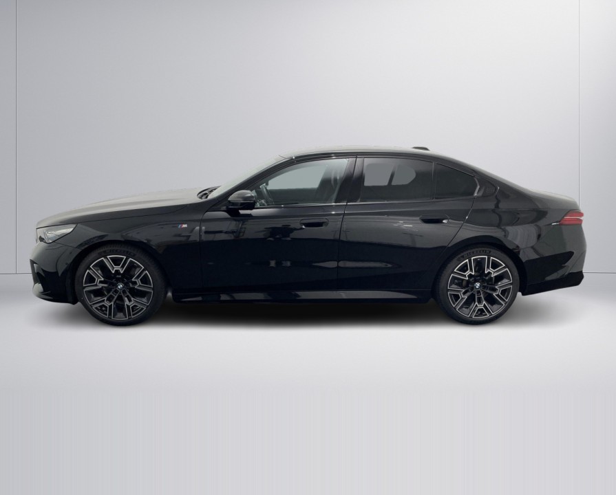 BMW Seria 5 2025 — imagine 16