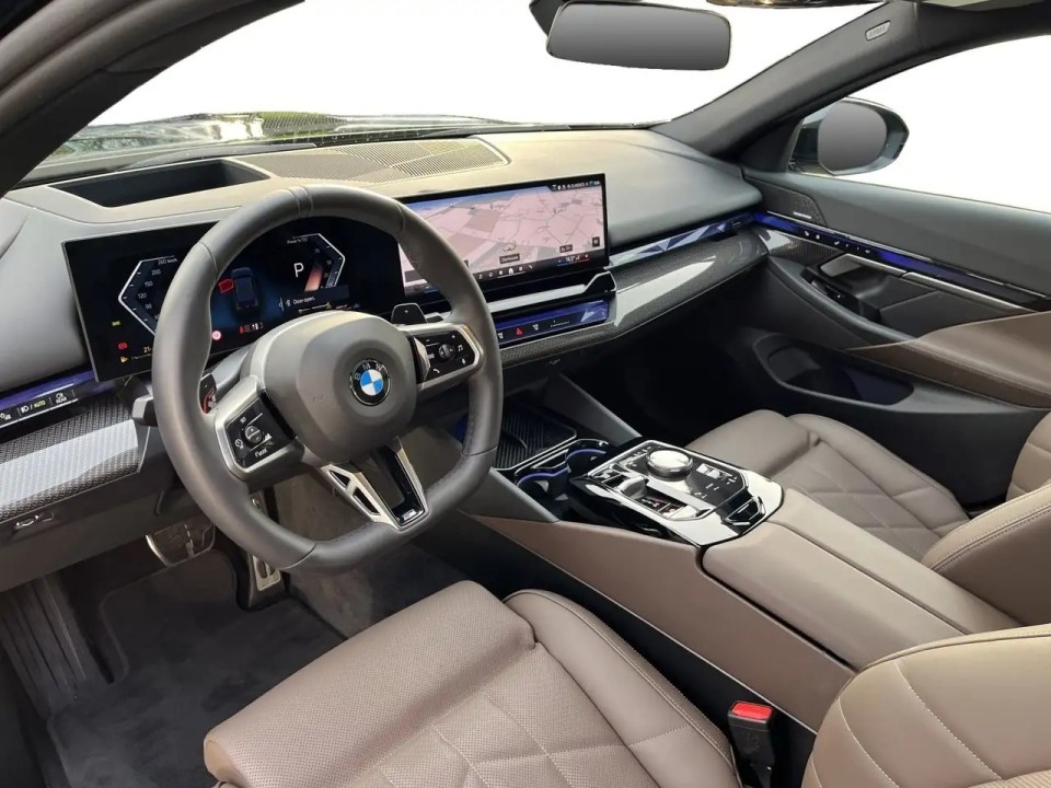 BMW Seria 5 2025 — imagine 16