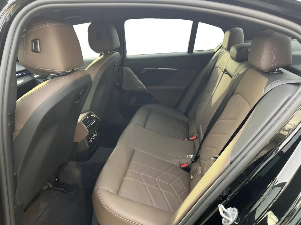 BMW Seria 5 2025 — imagine 19