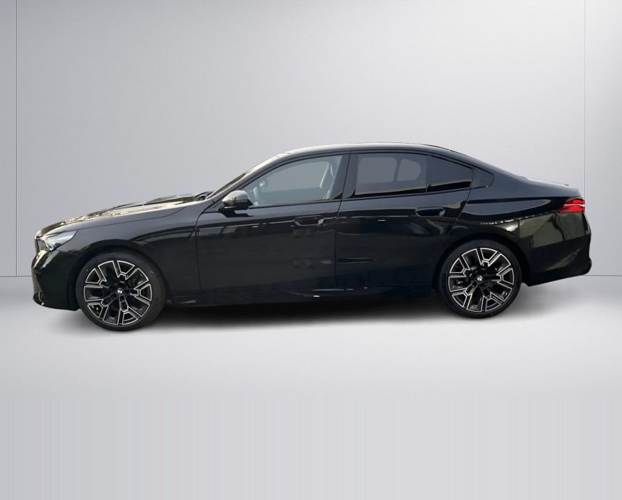 BMW Seria 5 2025 — imagine 5