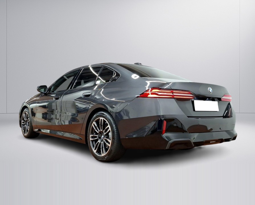 BMW Seria 5 2025 — imagine 3