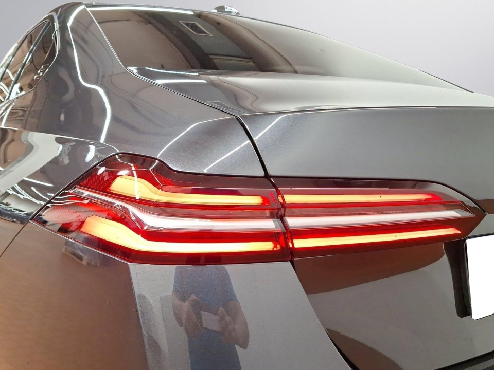 BMW Seria 5 520D Limousine - foto 14
