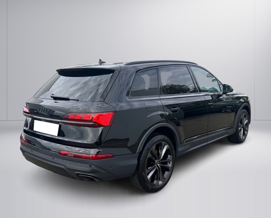 AUDI Q7 2024 — imagine 3