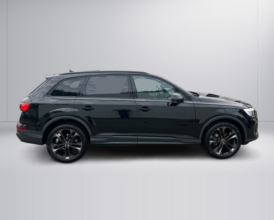 AUDI Q7 2024 — imagine 2