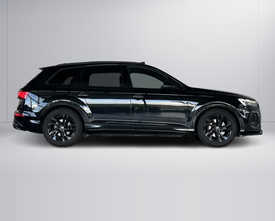 AUDI Q7 2024 — imagine 2