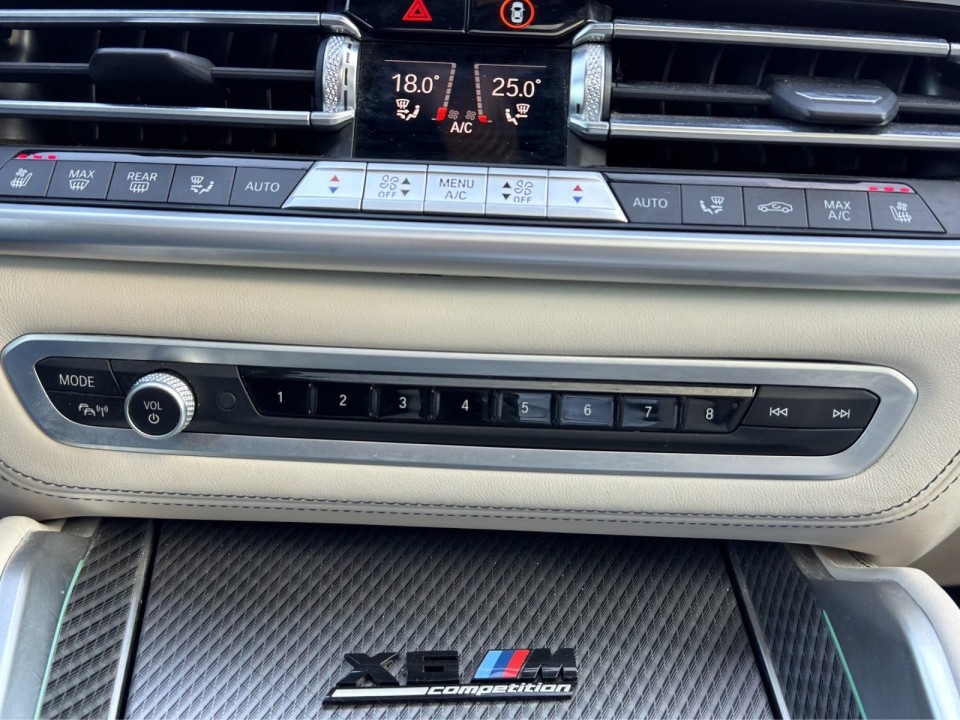 BMW X6 M Competition - foto 15