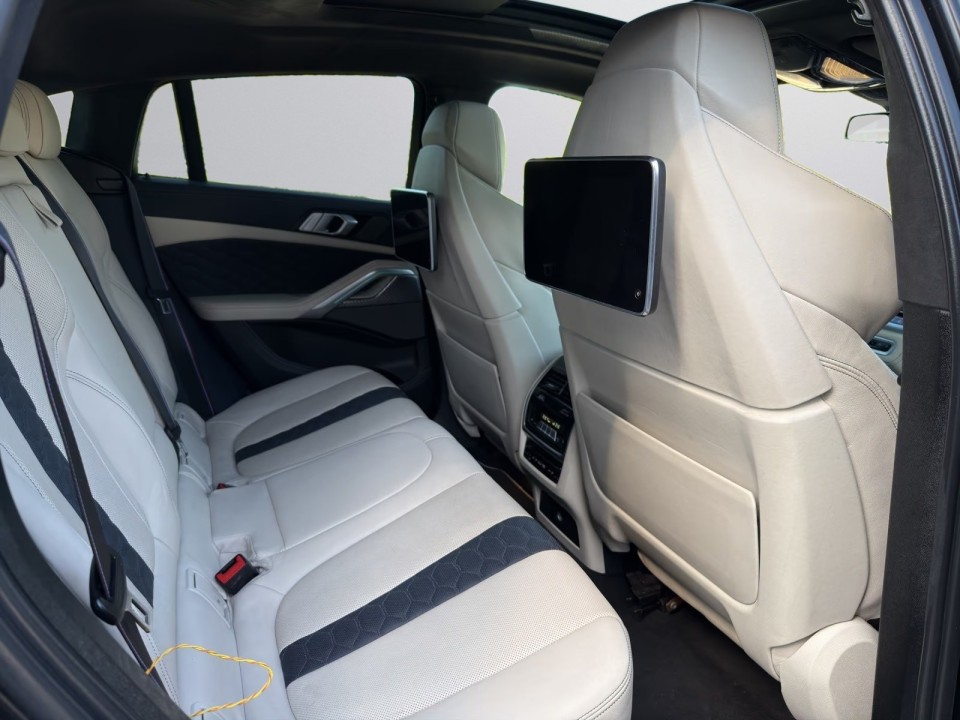BMW X6 M Competition - foto 24