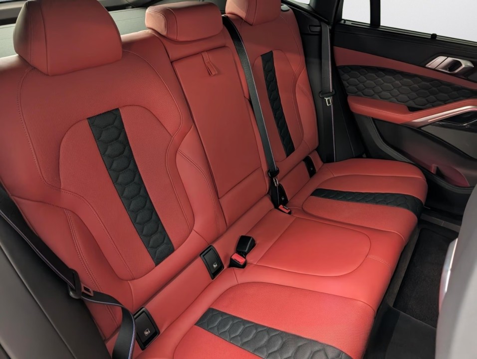 BMW X6 M Competition - foto 16