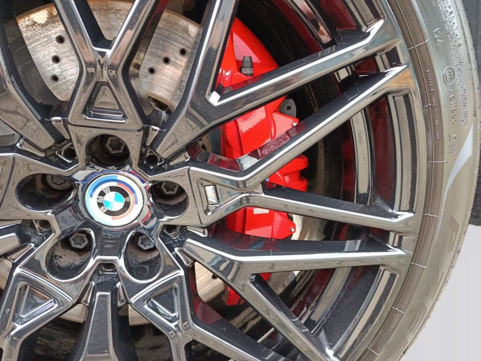 BMW X6 M Competition - foto 22