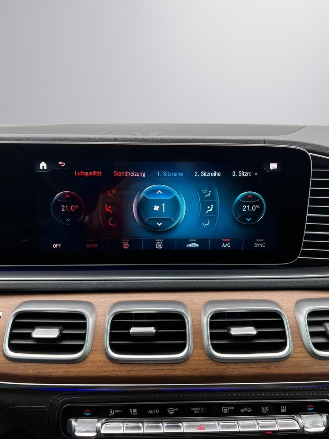 Mercedes-Benz GLS 400d 4MATIC AMG Line - foto 25