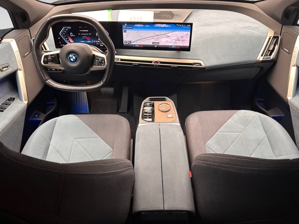 BMW iX 2022 — imagine 16
