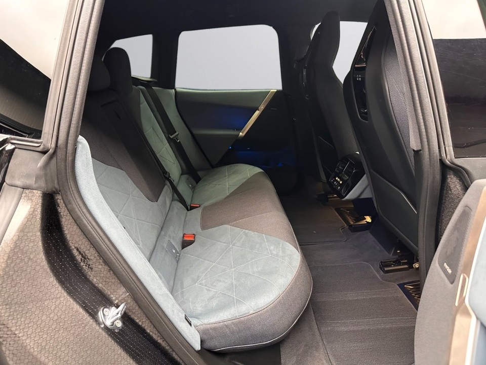 BMW iX xDrive40 Sport - foto 26