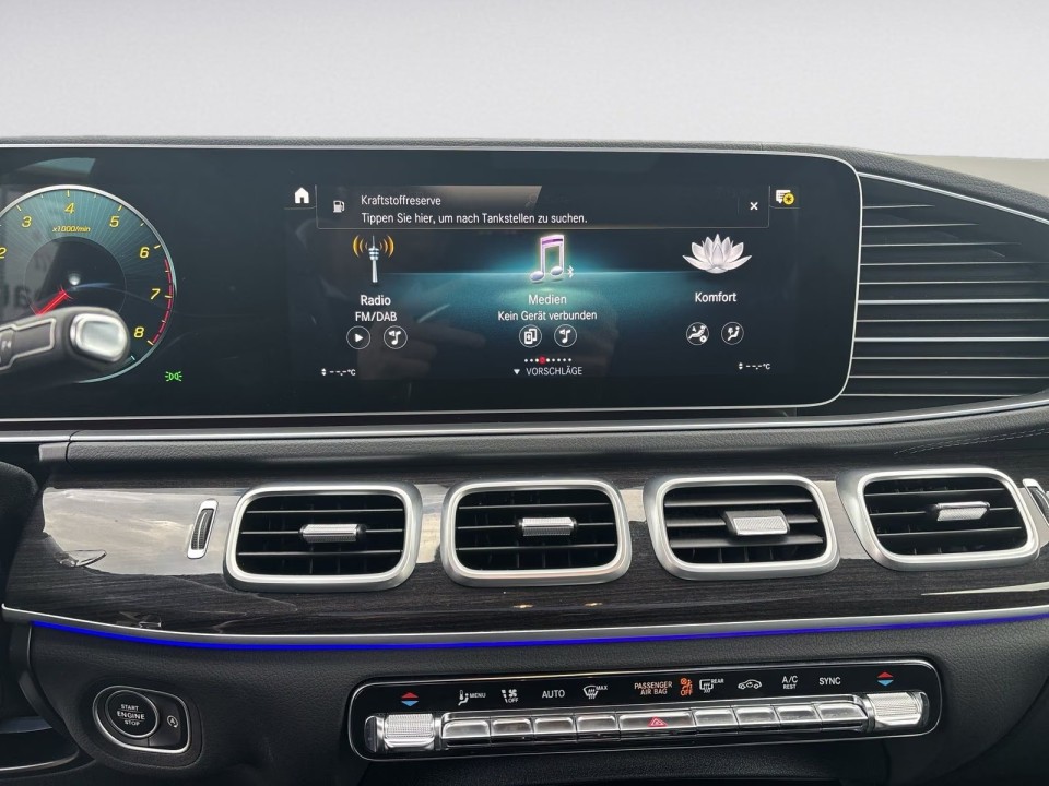 MERCEDES-BENZ GLS 2023 — imagine 20