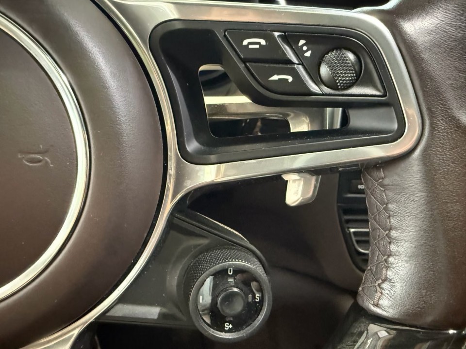 Porsche Macan - foto 12