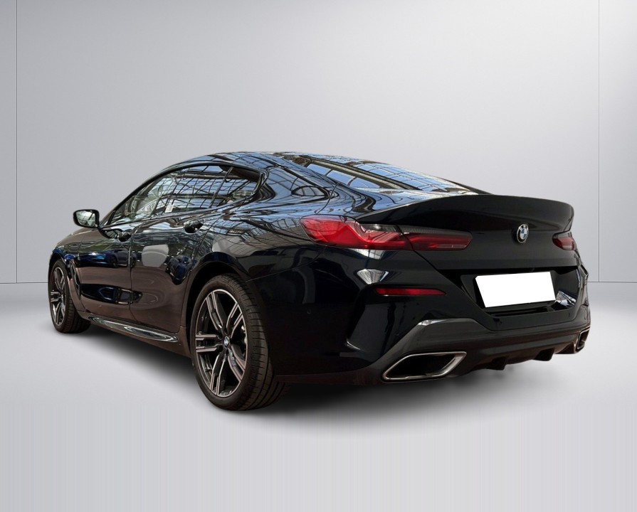 BMW Seria 8 2024 — imagine 4